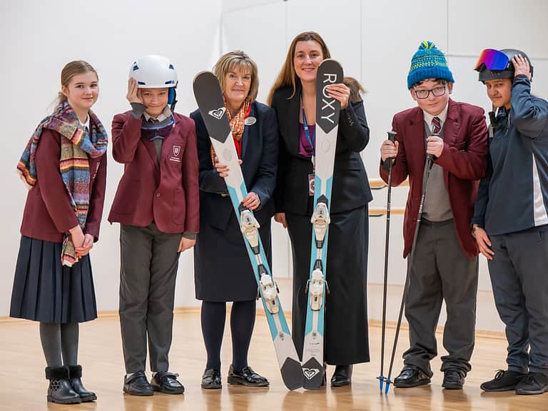 Media v1elwywh co op academy ski lessons donation