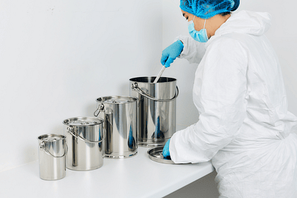 4 Containers and 1 Person Scooping