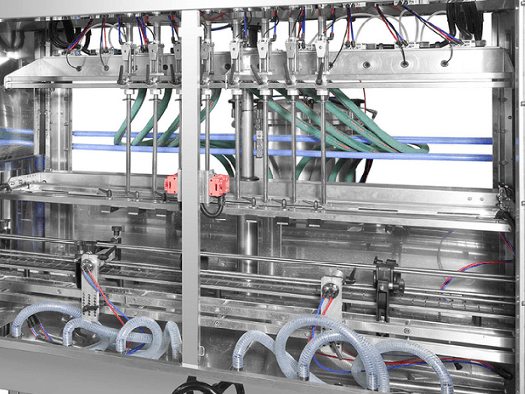 Automatic Flowmeter Filler Front On Right Aligned 600 x 600